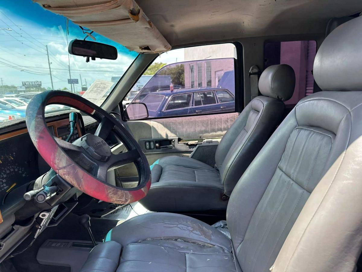 Chevrolet-gmt-400-1992-blue-7