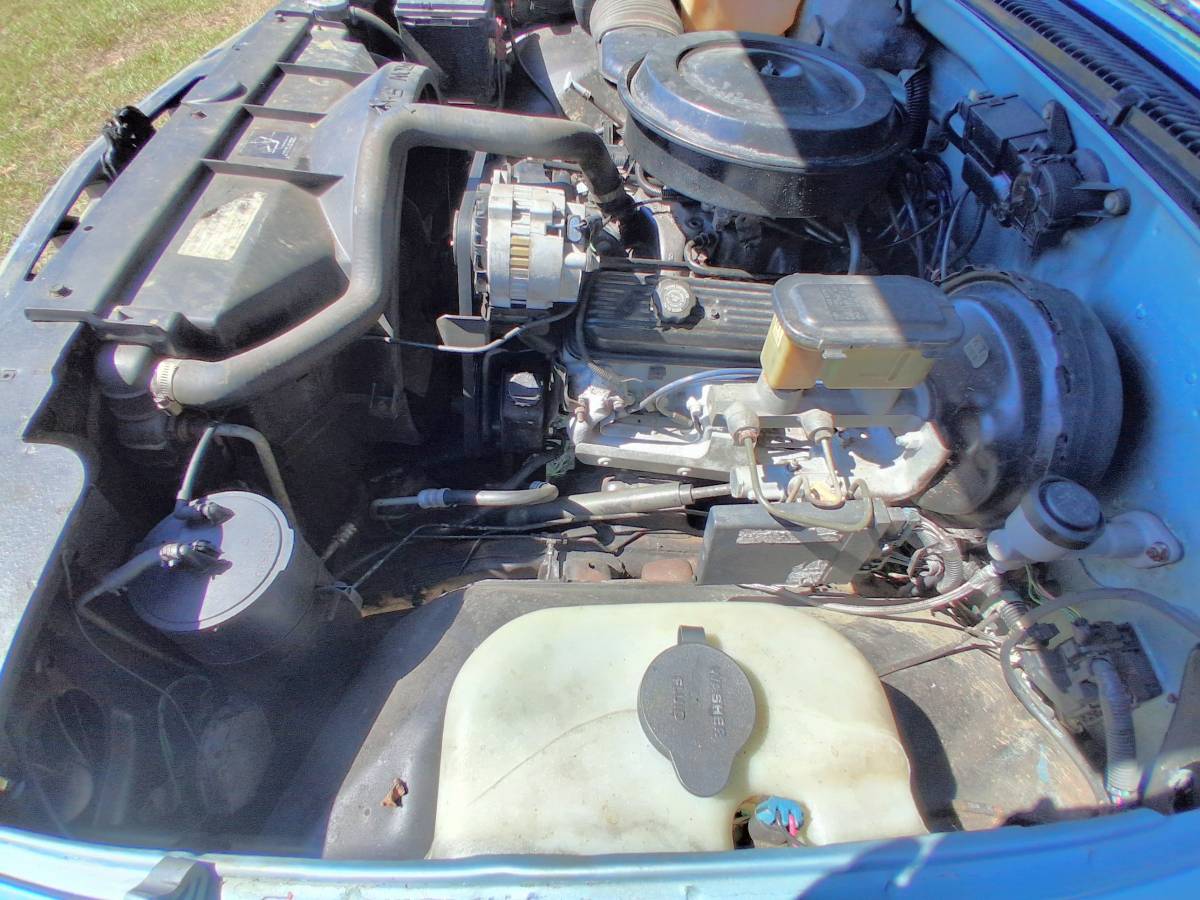 Chevrolet-gmt-400-34-ton-1989-blue-1