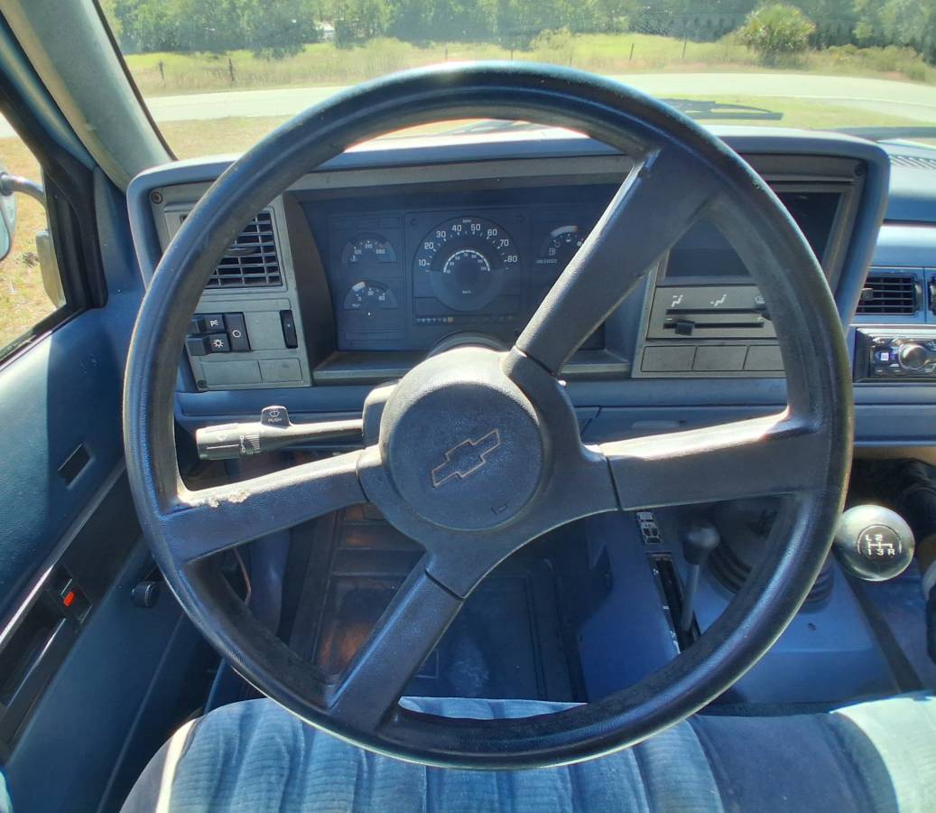 Chevrolet-gmt-400-34-ton-1989-blue-14