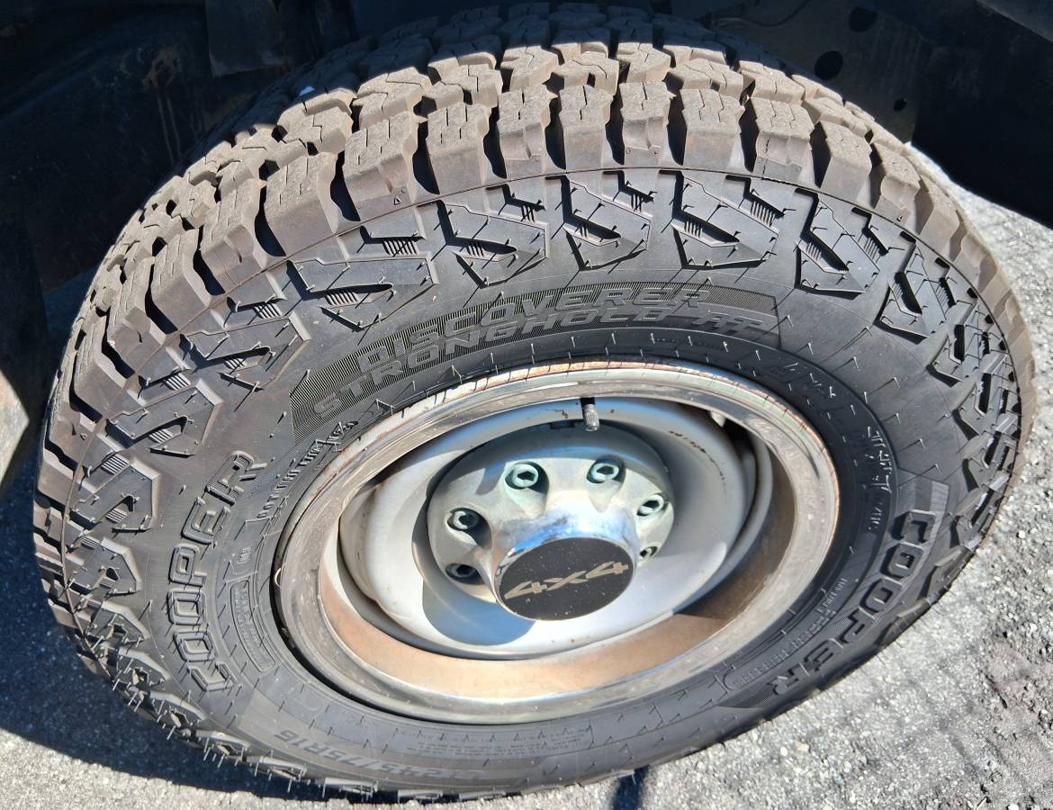 Chevrolet-gmt-400-34-ton-1989-blue-5