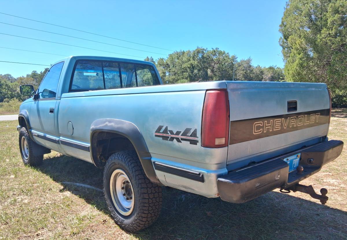 Chevrolet-gmt-400-34-ton-1989-blue-9