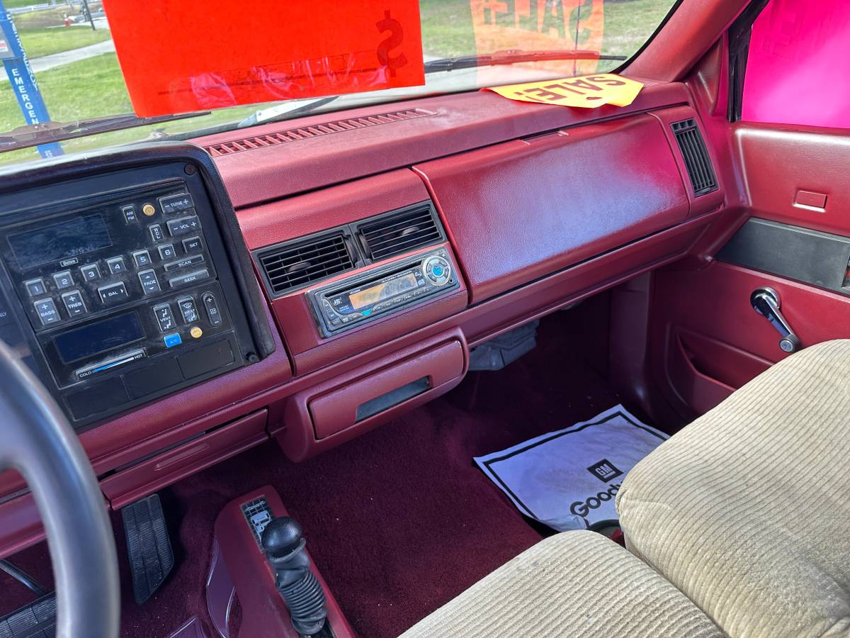 Chevrolet-gmt-400-conventional-cab-1988-69