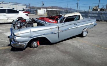 Chevrolet-impala-1961-2