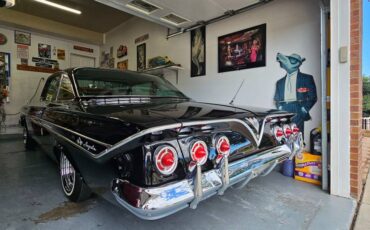 Chevrolet-impala-1961-black-9