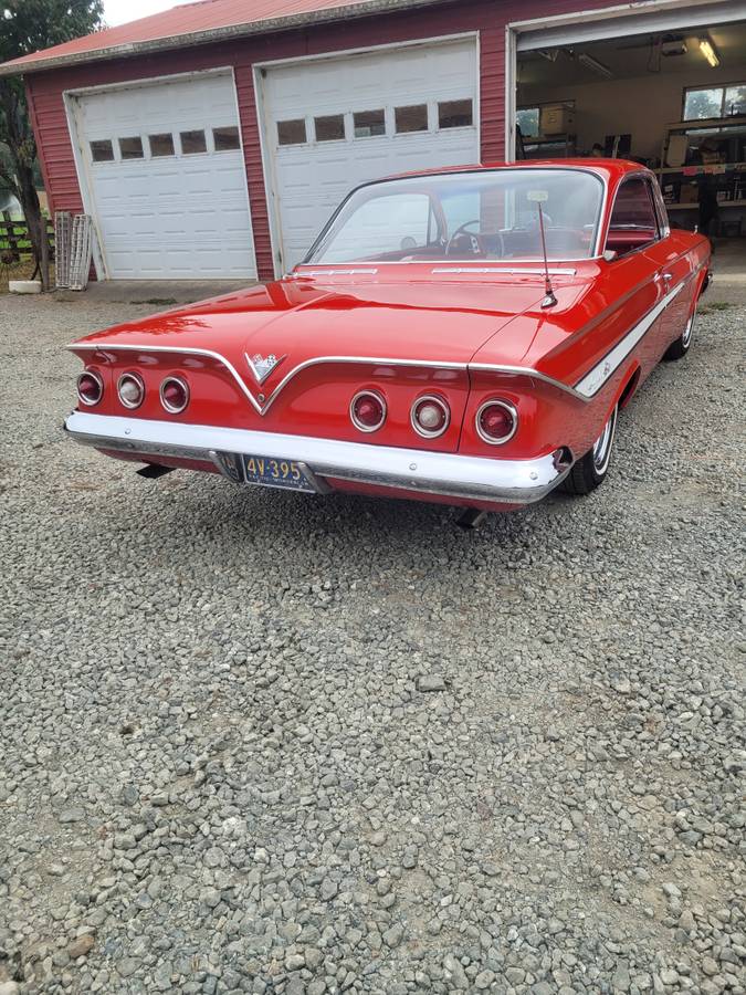 Chevrolet-impala-1961-red-2