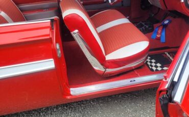 Chevrolet-impala-1961-red-5