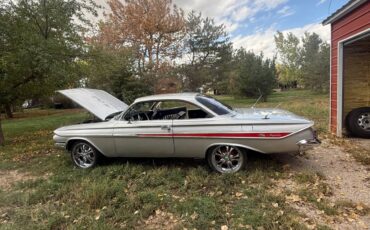 Chevrolet-impala-1961-silver-8