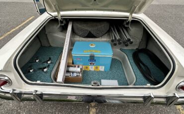 Chevrolet-impala-1961-white-5