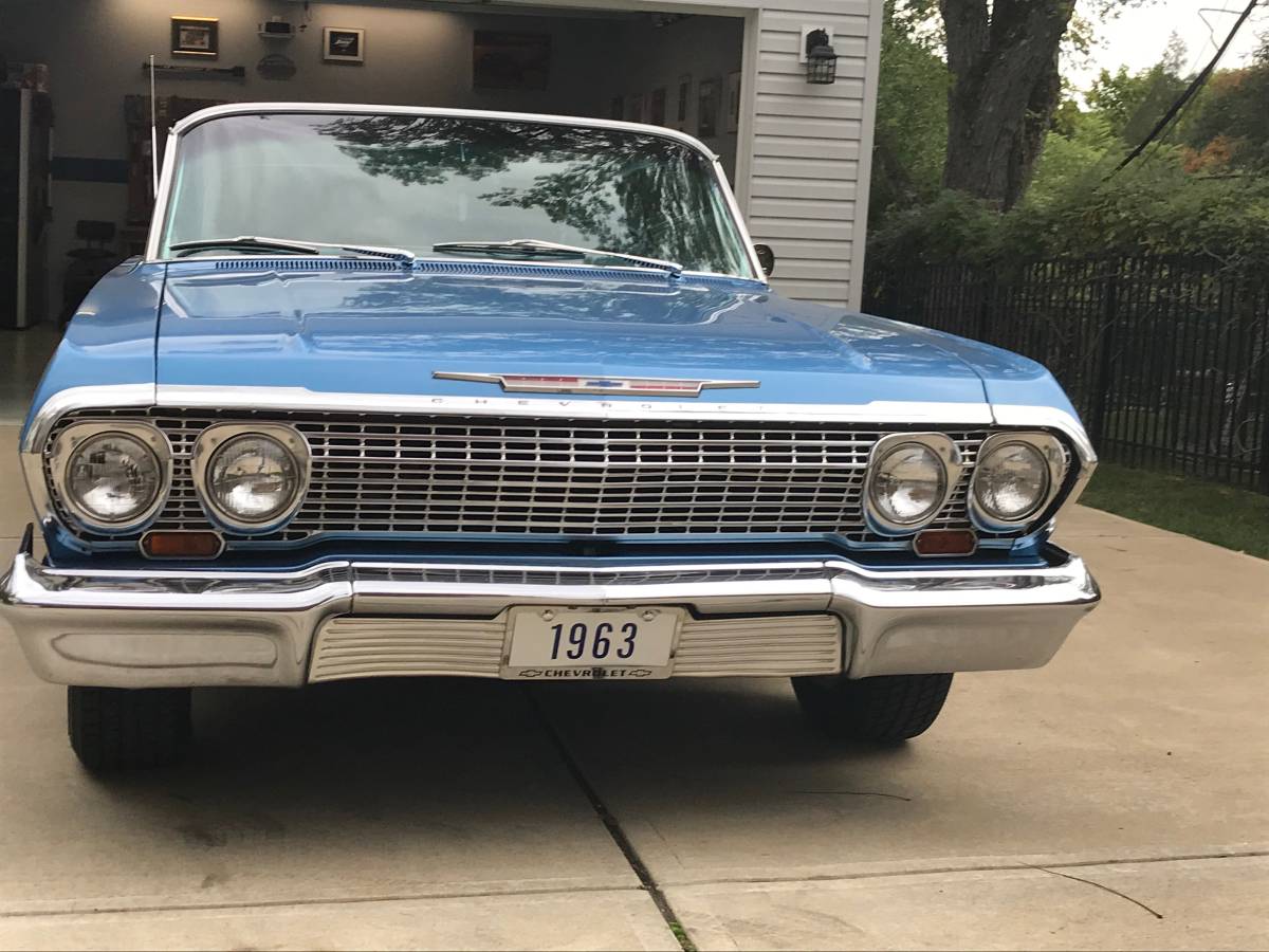 Chevrolet-impala-1963-blue-3