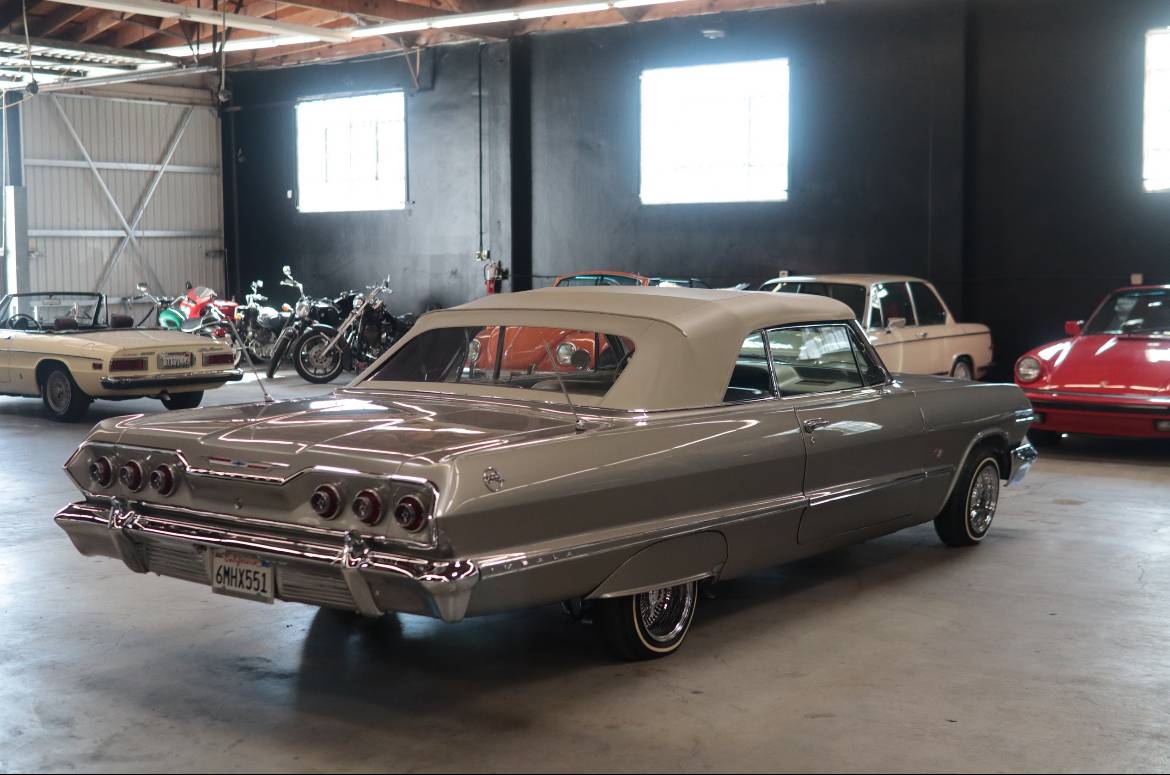 Chevrolet-impala-1963-grey-2
