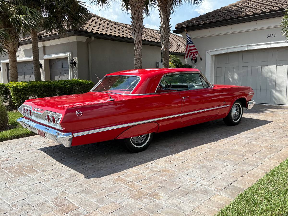 Chevrolet-impala-1963-red-19
