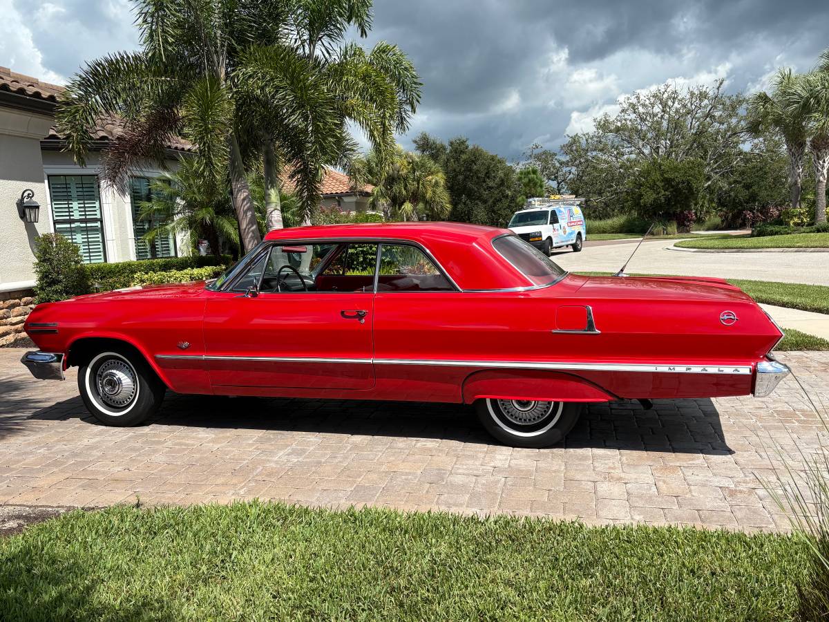 Chevrolet-impala-1963-red-29