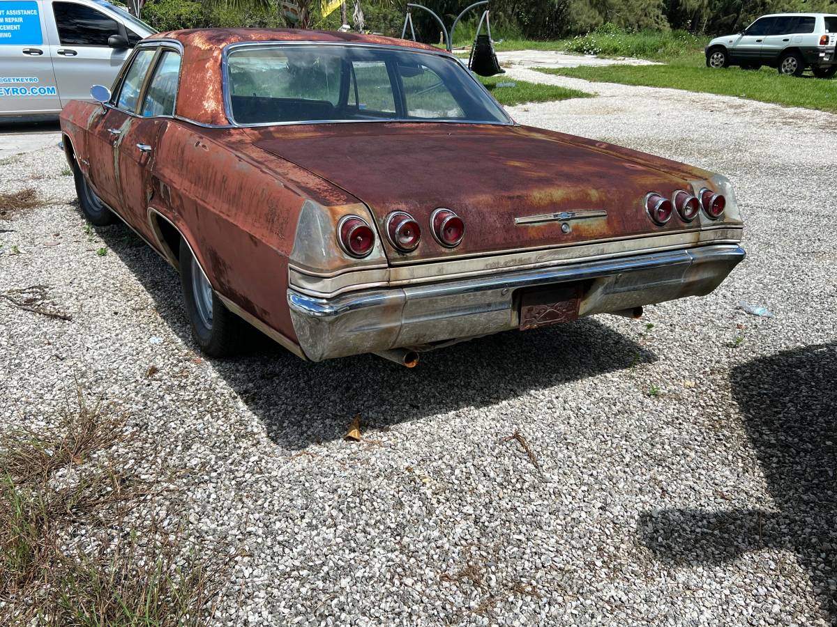 Chevrolet-impala-1965-4