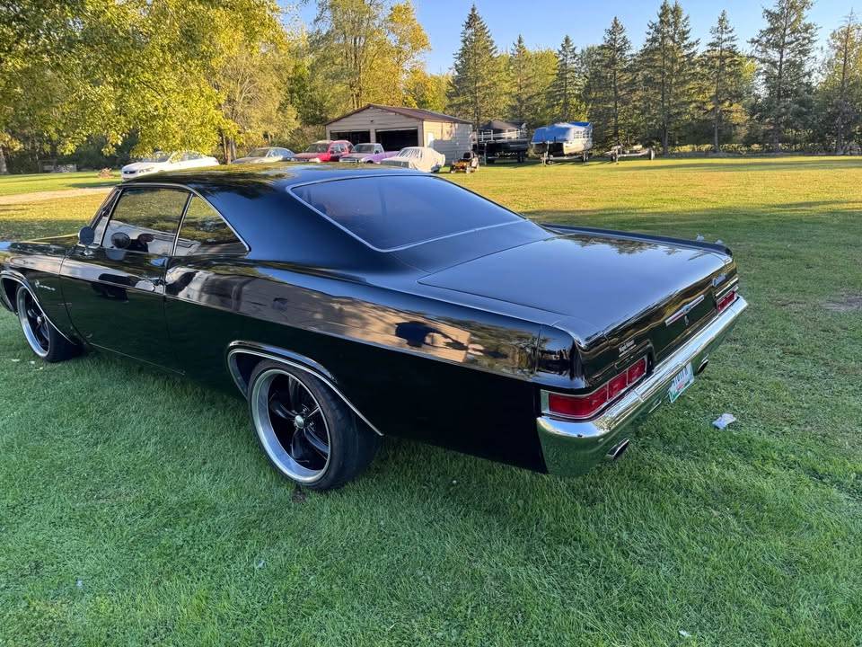 Chevrolet-impala-1966-black-6