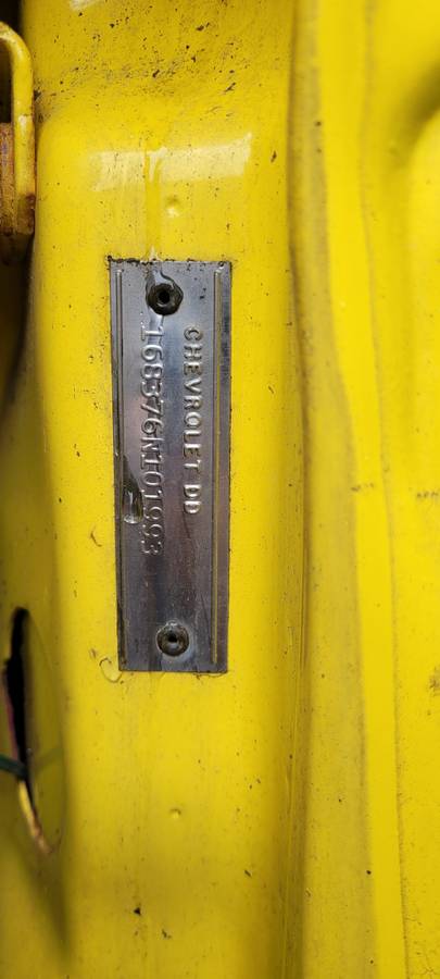 Chevrolet-impala-1966-yellow-6