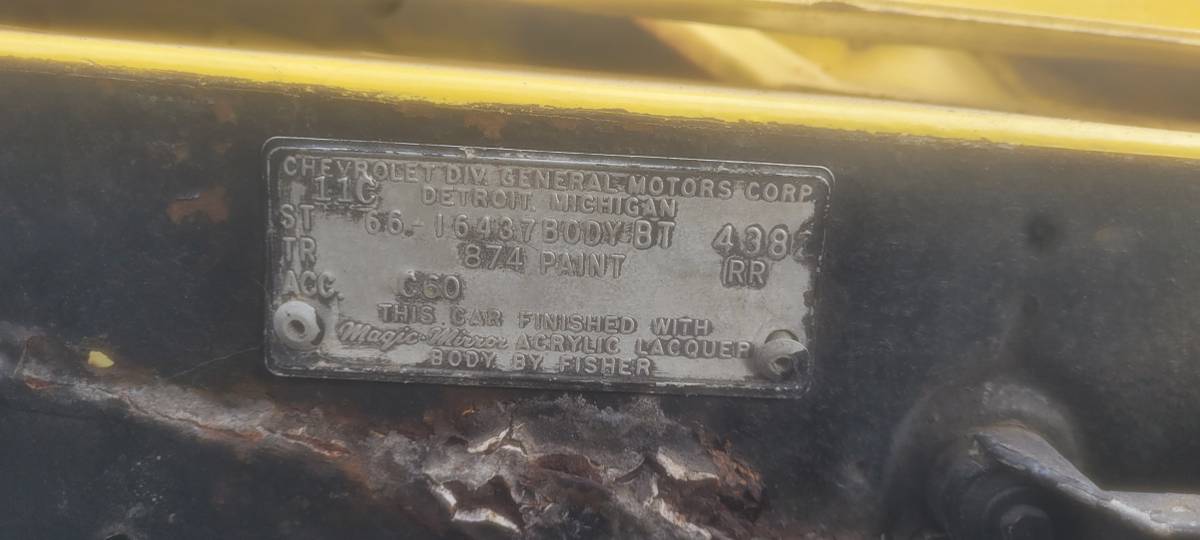 Chevrolet-impala-1966-yellow-7