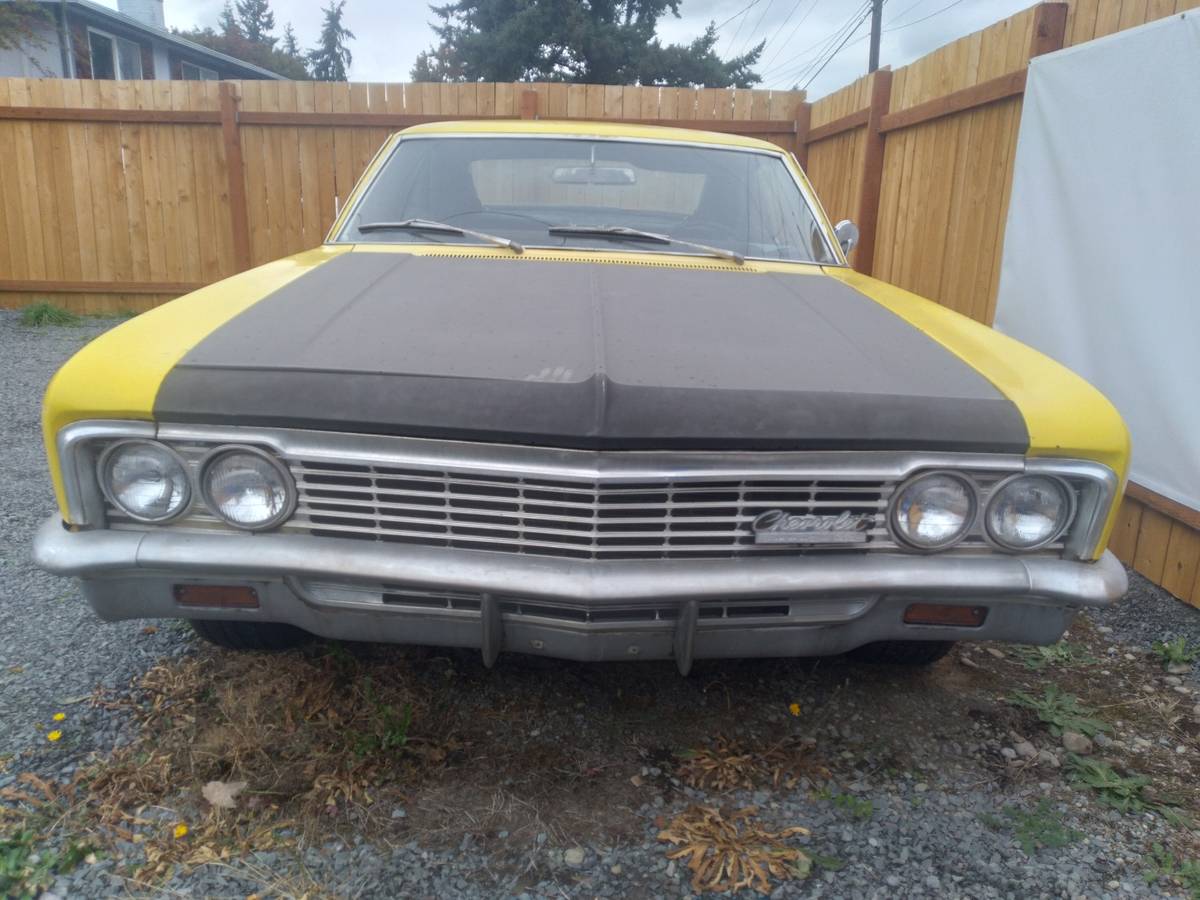 Chevrolet-impala-1966-yellow-9