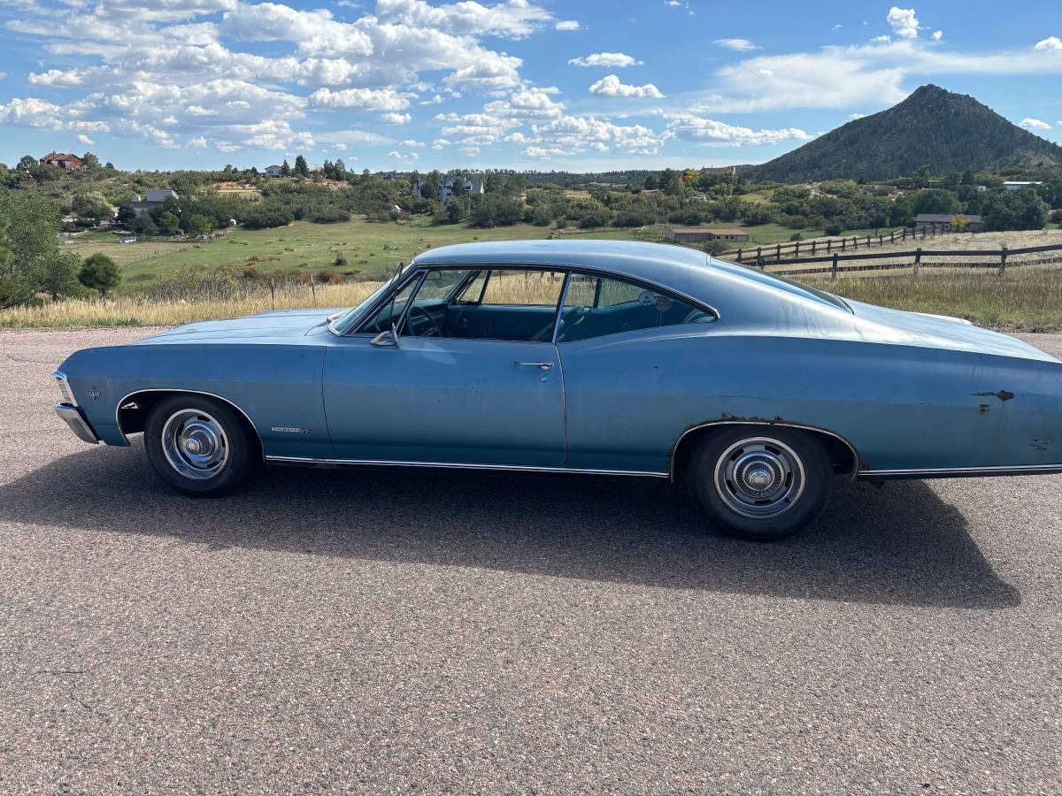 Chevrolet-impala-1967-blue-13