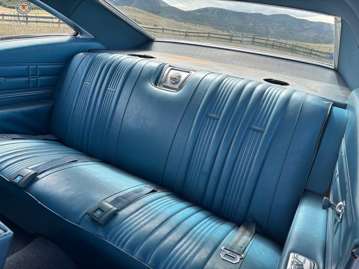 Chevrolet-impala-1967-blue-3