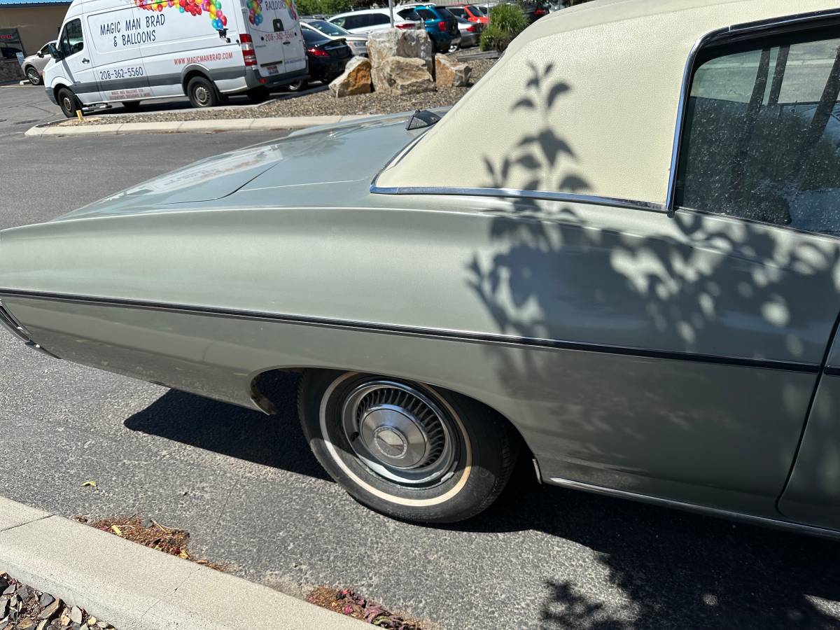Chevrolet-impala-1968-grey-9