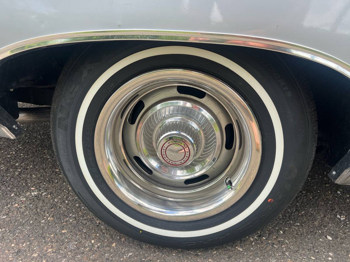 Chevrolet-impala-1970-silver-30