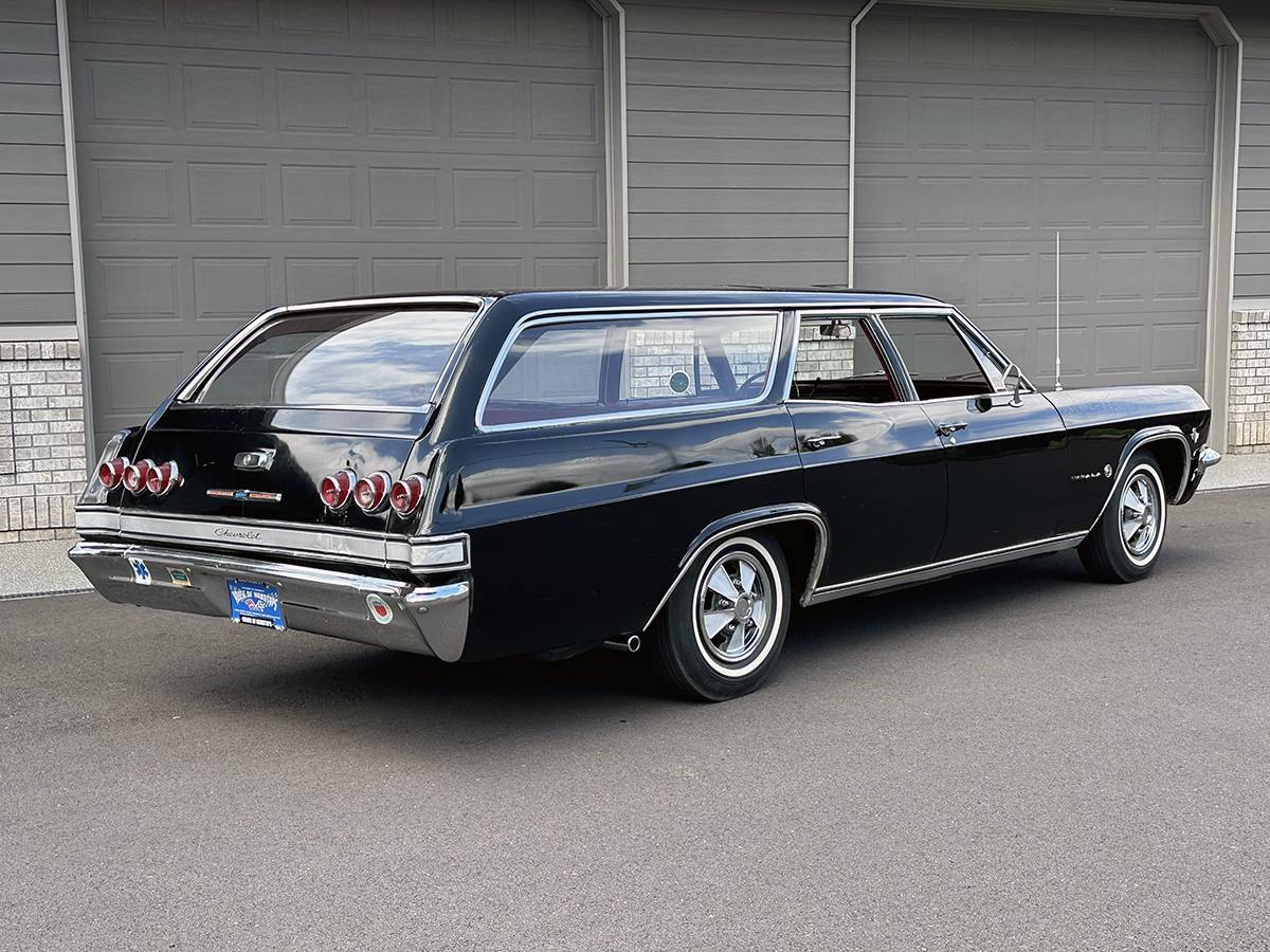 Chevrolet-impala-409-station-wagon-1965-black-10
