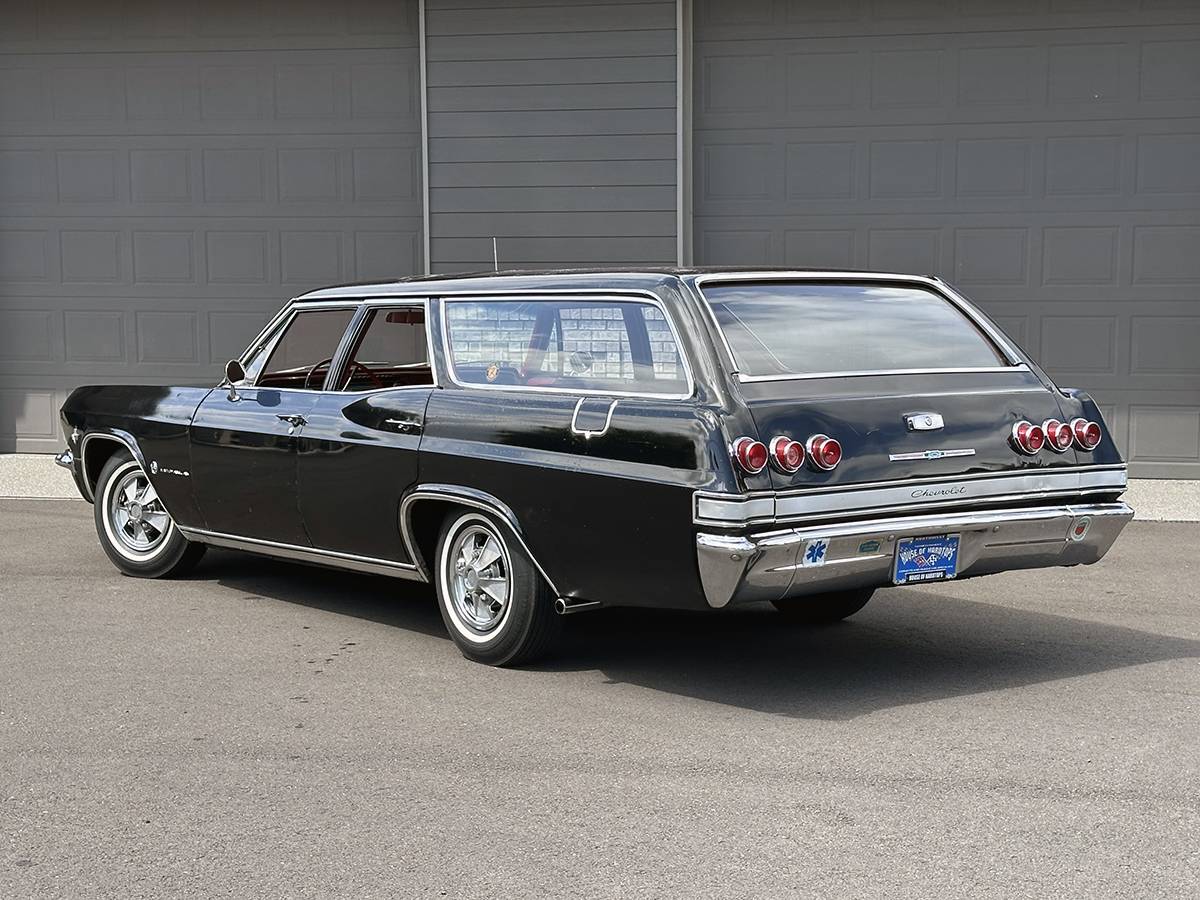 Chevrolet-impala-409-station-wagon-1965-black-6