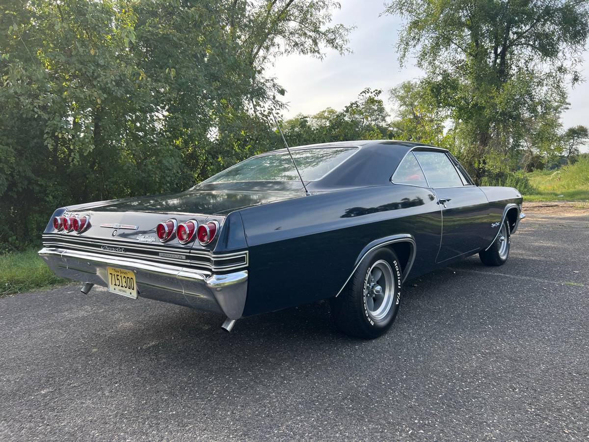 Chevrolet-impala-ss-1965-blue-29