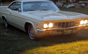 Chevrolet-impala-ss-1966-yellow-1