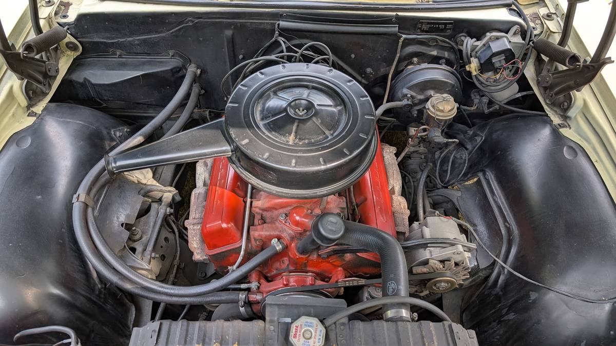 Chevrolet-impala-ss-1966-yellow-11