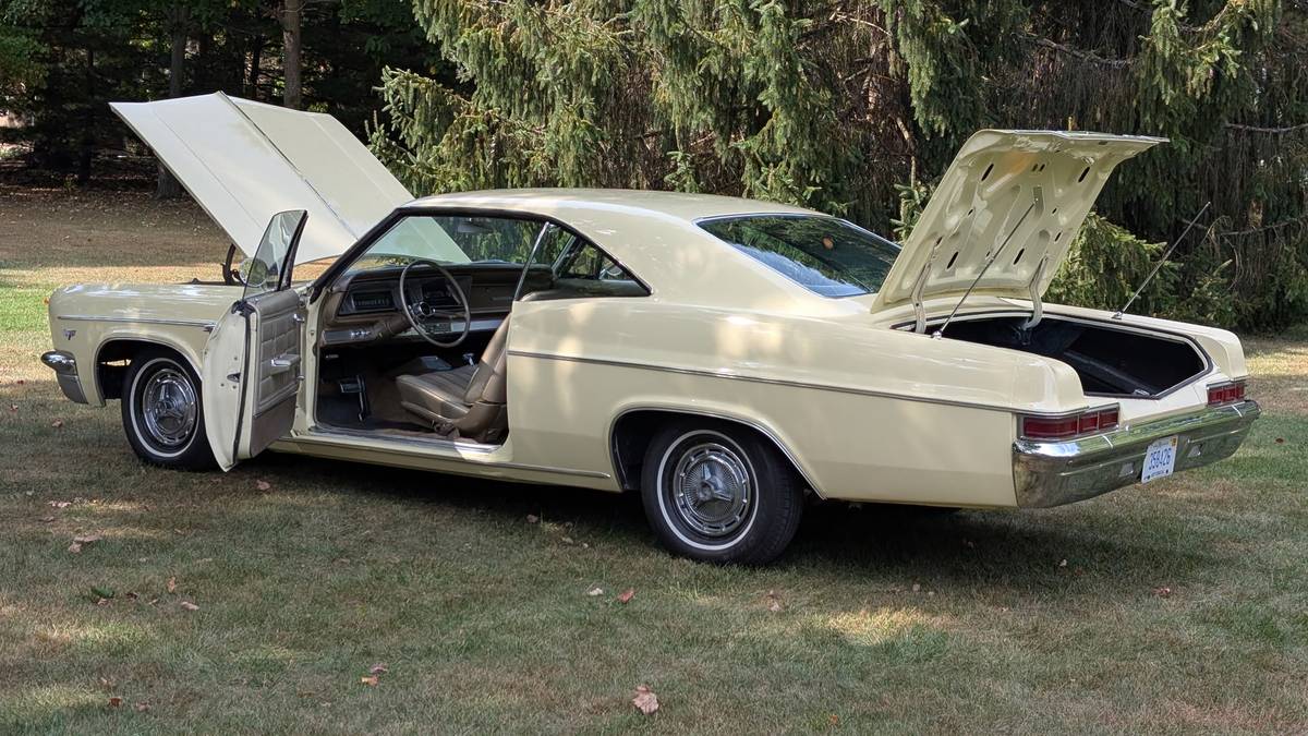 Chevrolet-impala-ss-1966-yellow-8