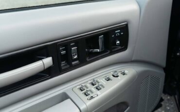 Chevrolet-impala-ss-1996-black-13