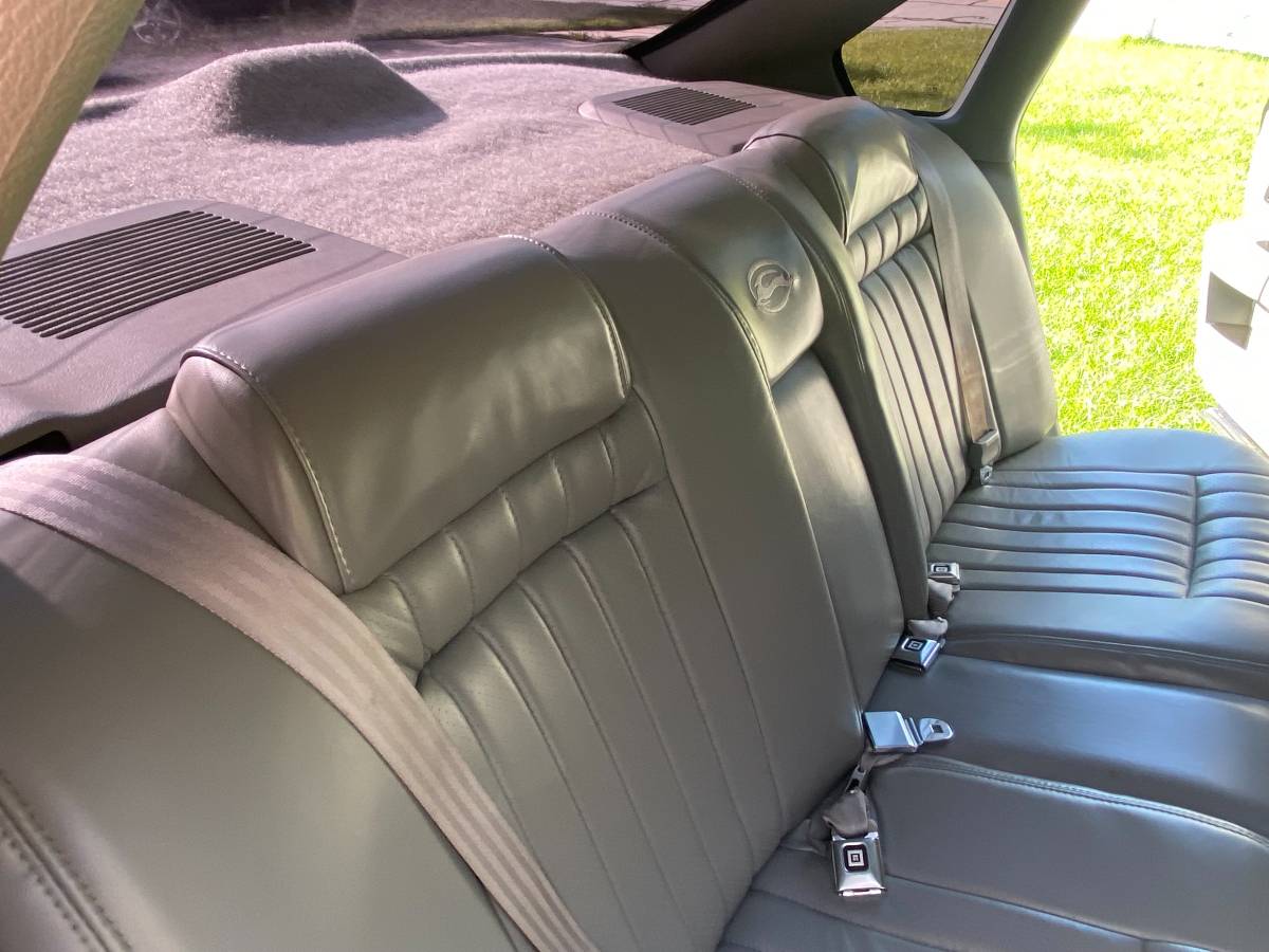 Chevrolet-impala-ss-1996-black-15