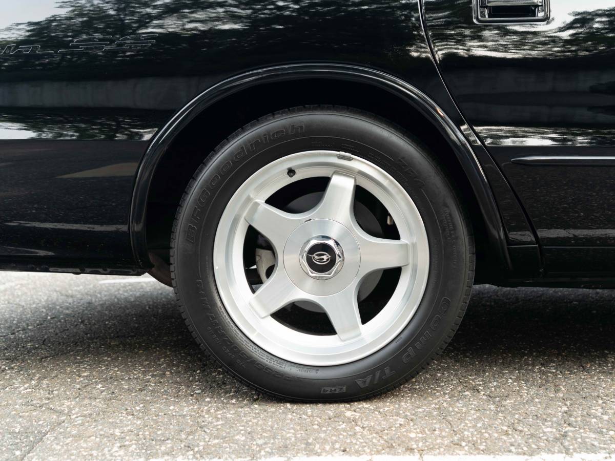 Chevrolet-impala-ss-1996-black-6