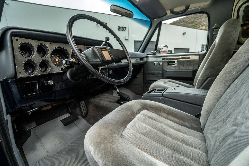 Chevrolet-jimmy-sierra-4x4-1988-8