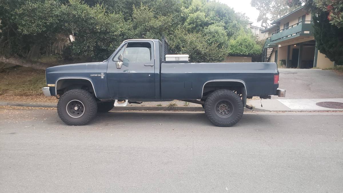 Chevrolet-k-10-1986-blue-2