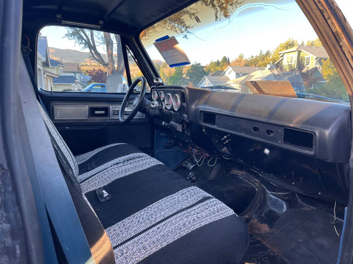Chevrolet-k10-1978-black-4