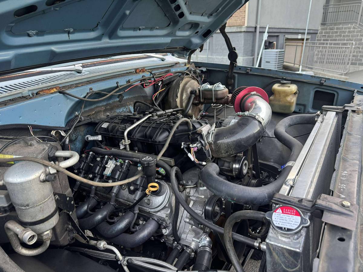 Chevrolet-k10-1983-13