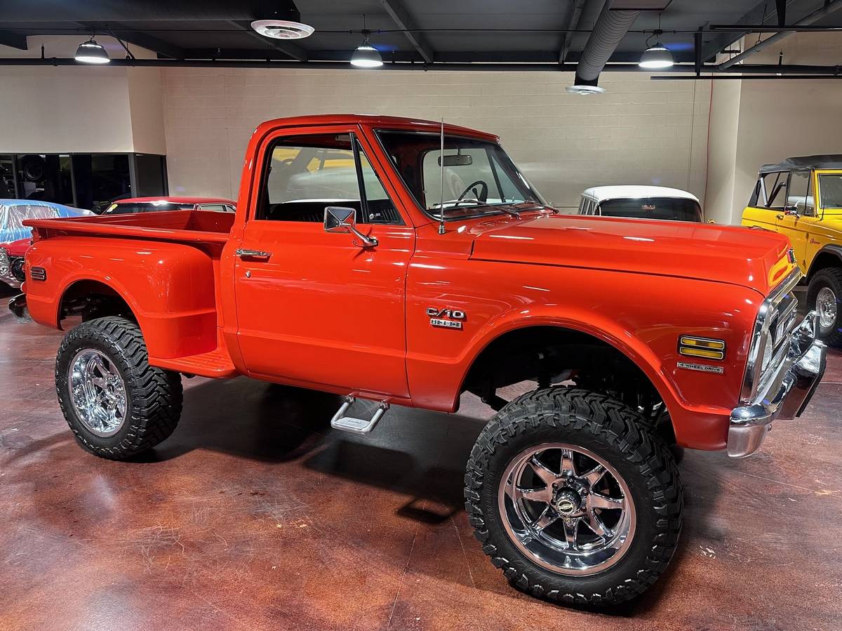 Chevrolet-k10-4x4-1970-red-11