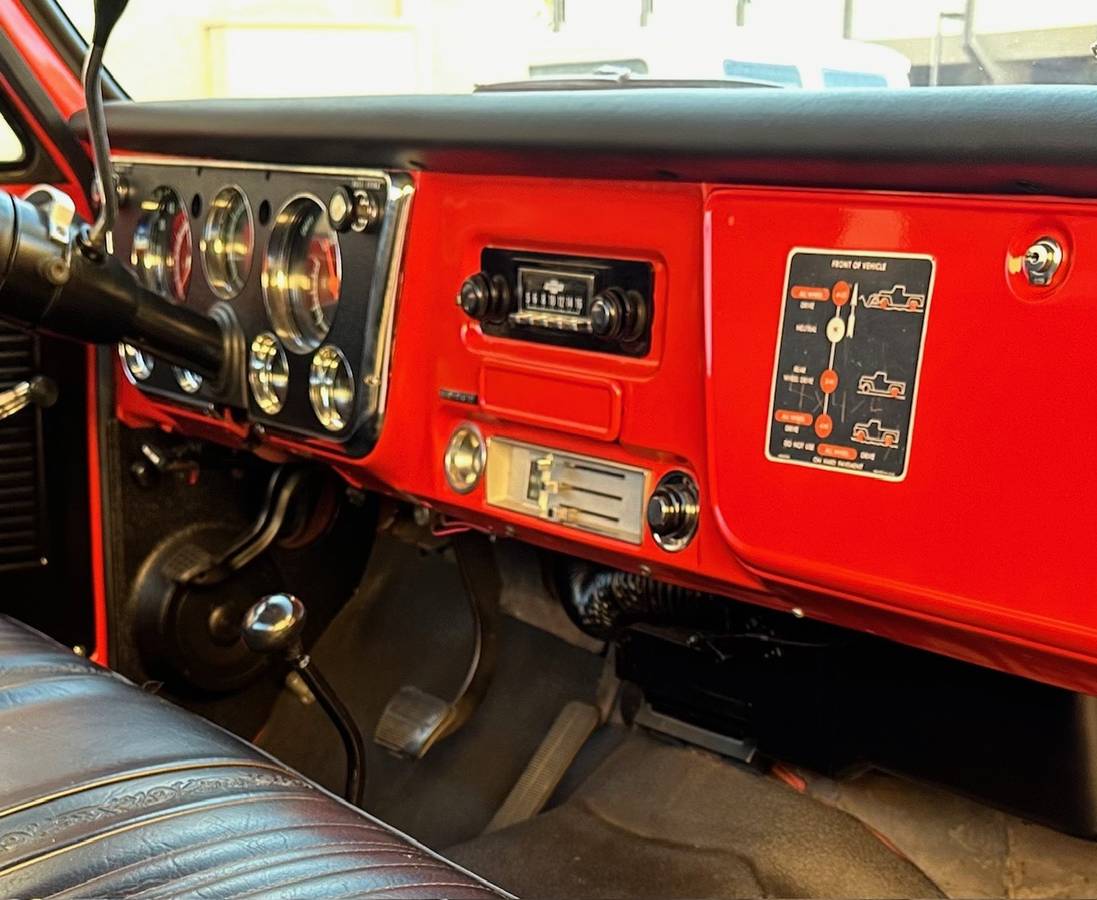 Chevrolet-k10-4x4-1970-red-2