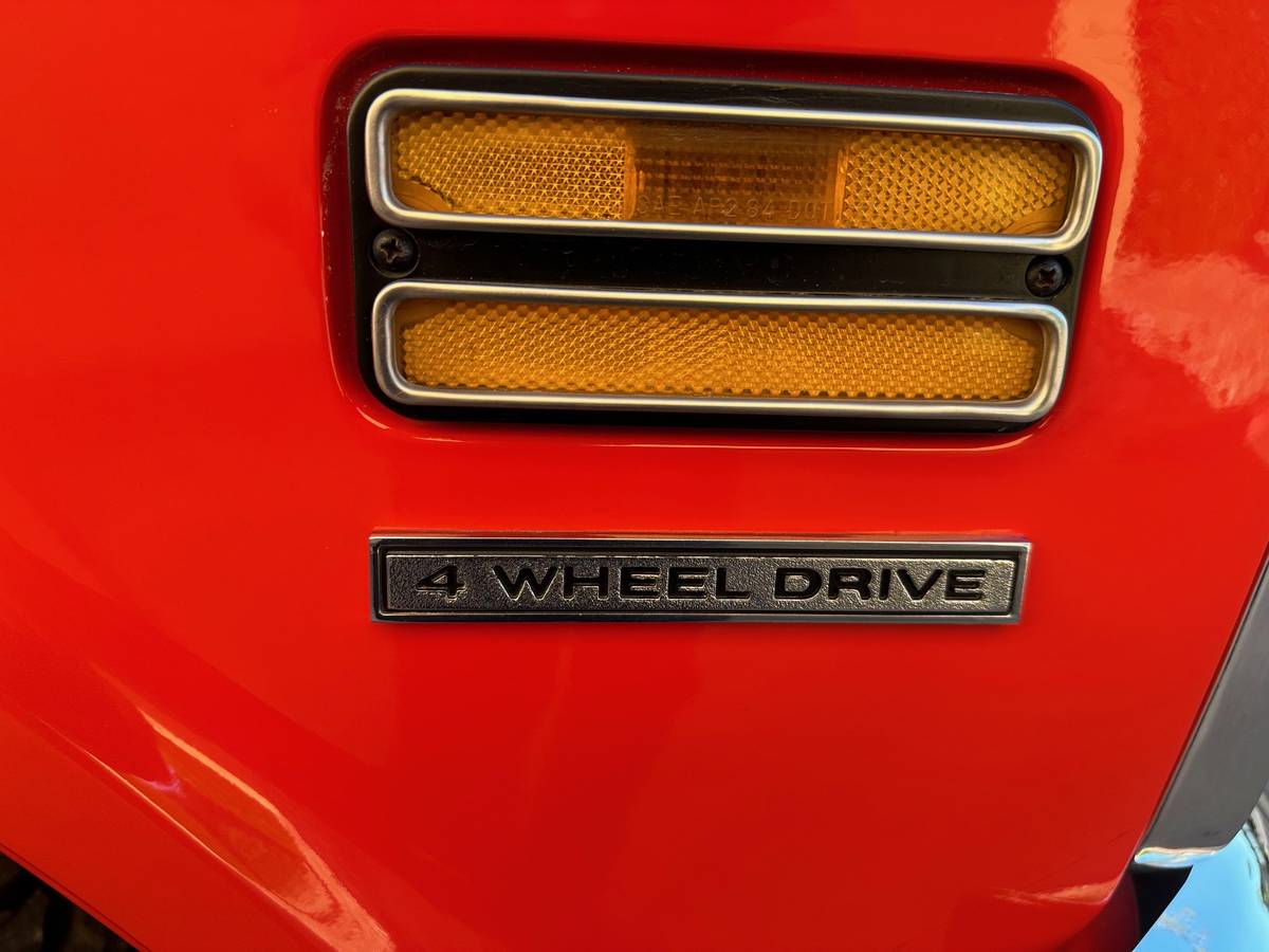 Chevrolet-k10-4x4-1970-red-23