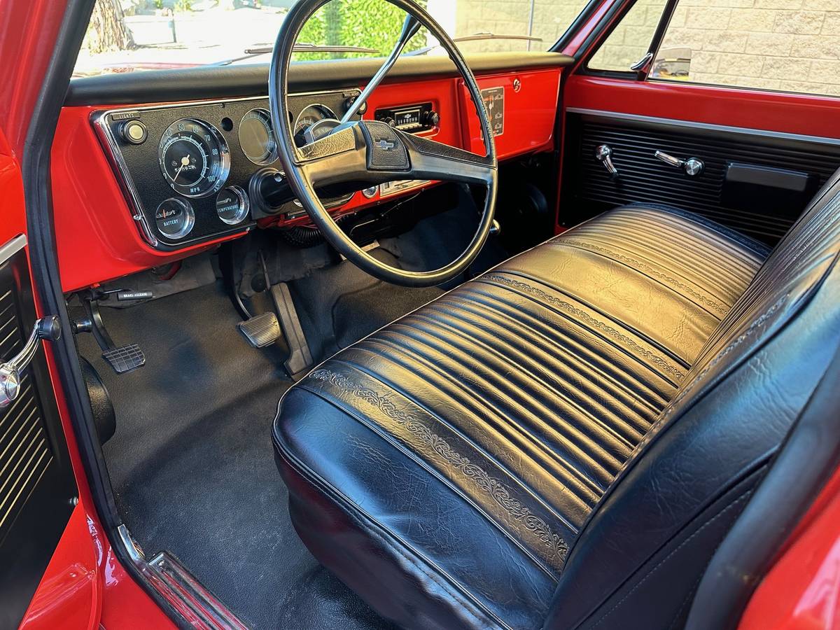 Chevrolet-k10-4x4-1970-red-3