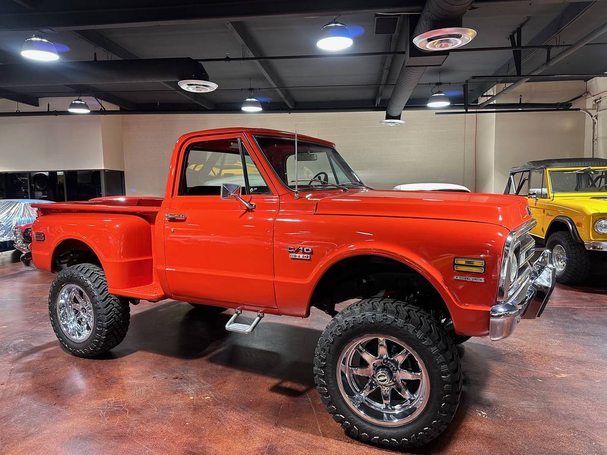 Chevrolet-k10-4x4-1970-red-9