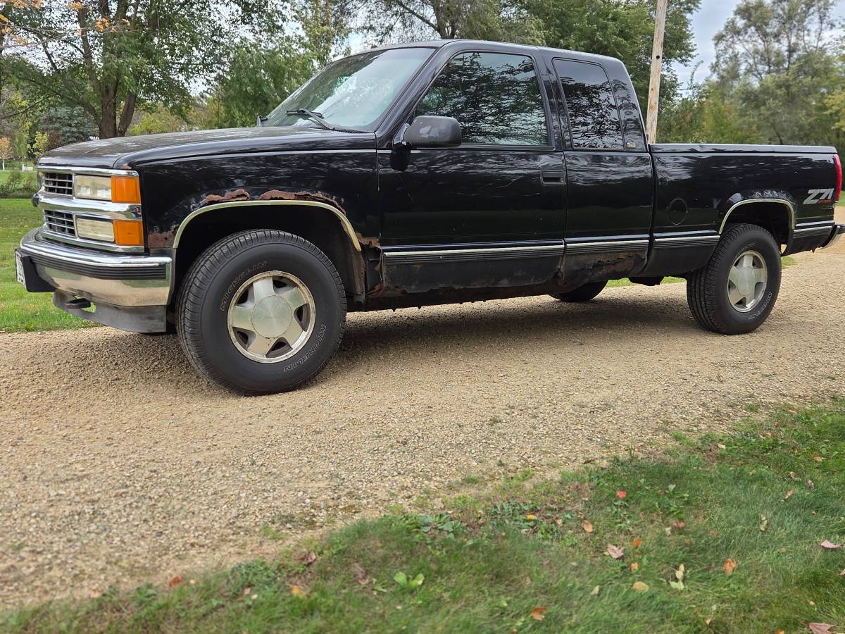 Chevrolet-k1500-4x4-extended-cab-1996-black-19