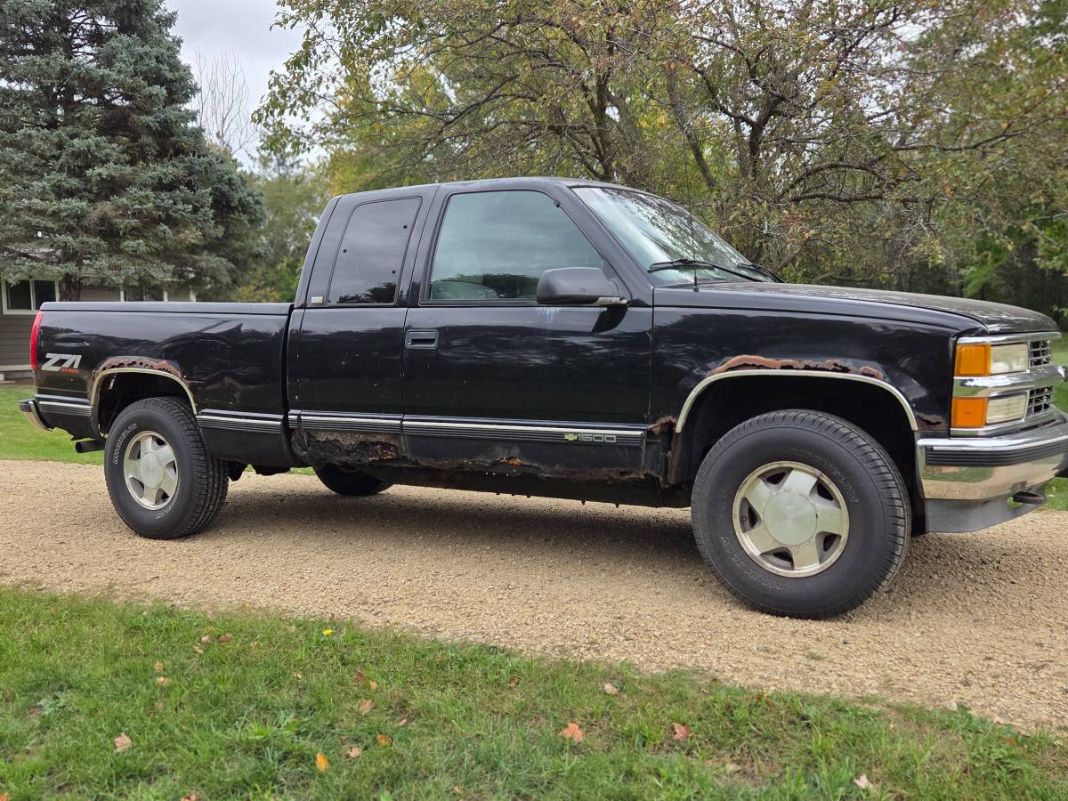 Chevrolet-k1500-4x4-extended-cab-1996-black-5