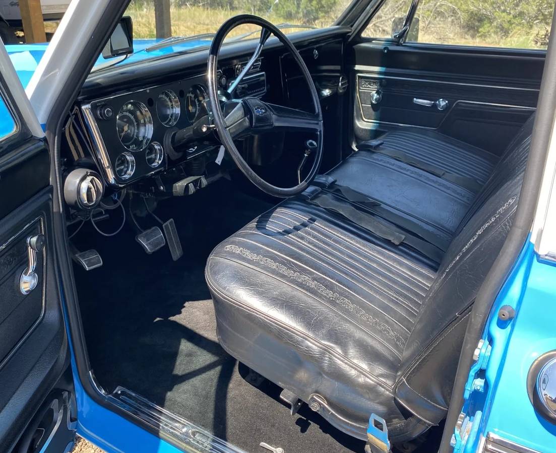 Chevrolet-k20-1972-black-3
