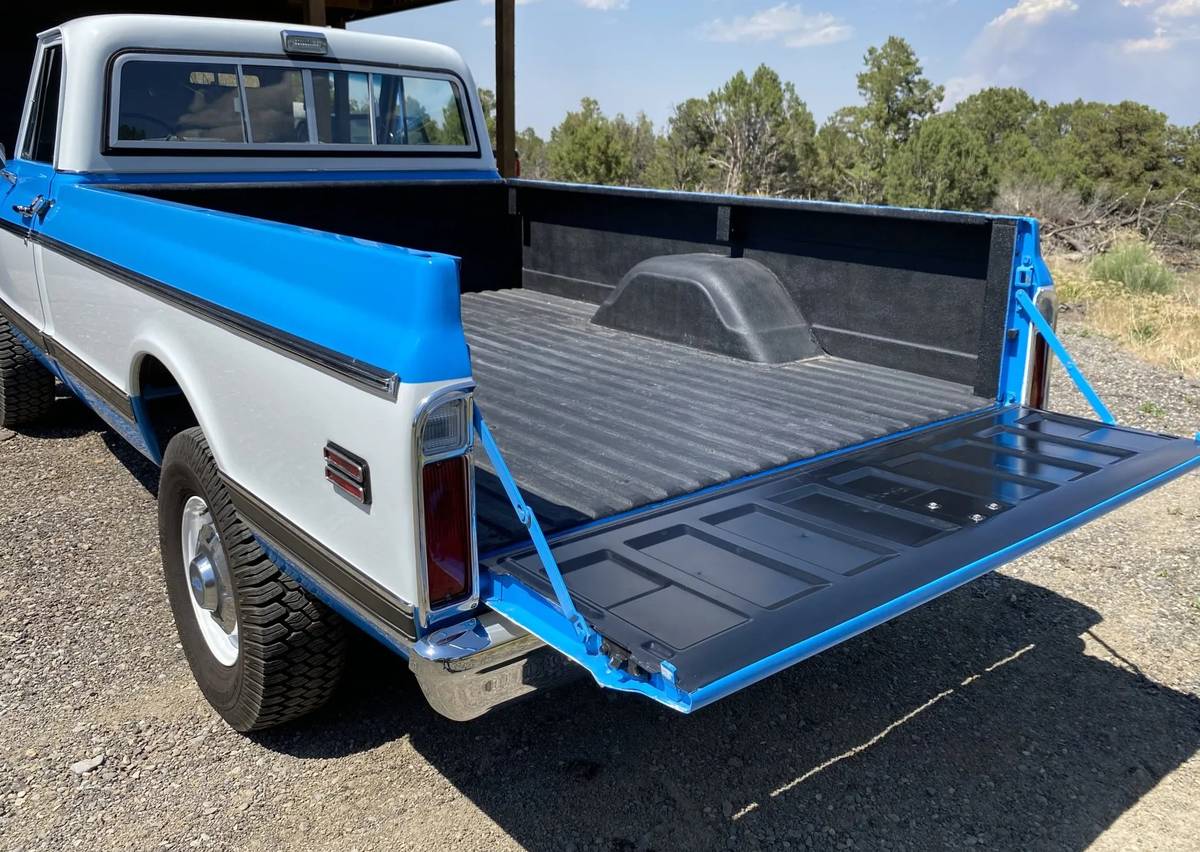 Chevrolet-k20-1972-black-5