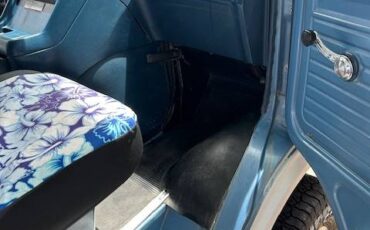 Chevrolet-k20-van-1985-white-12