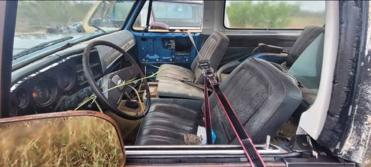 Chevrolet-k5-blazer-1976-white-8