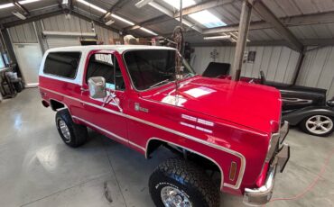 Chevrolet-k5-blazer-1977-red-1